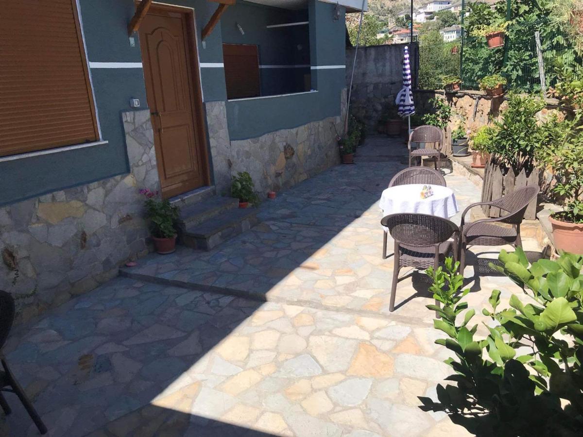 House Gjirokastër Exterior foto